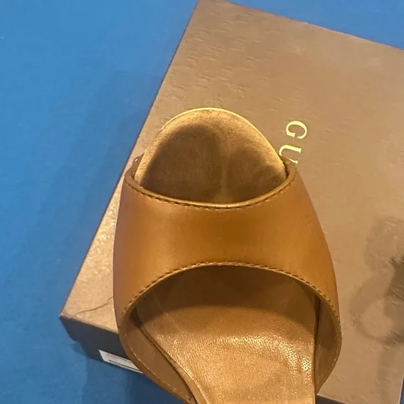 Gucci Brown Platform Heels - Picture 6 of 10